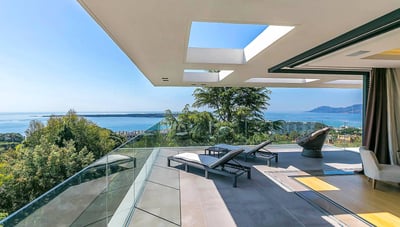 Luxury Villa Photo #4