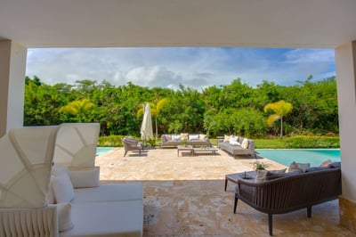 Luxury Villa Photo #12