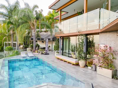 Luxury Villa Photo #4