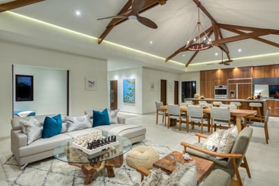 Luxury Villa Photo #25