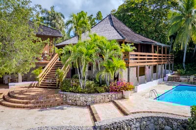 Luxury Villa Photo #10