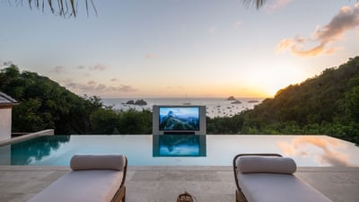 Luxury Villa Photo #13