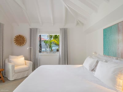 Luxury Villa Photo #29