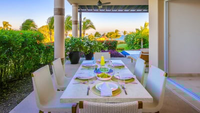 Luxury Villa Photo #4