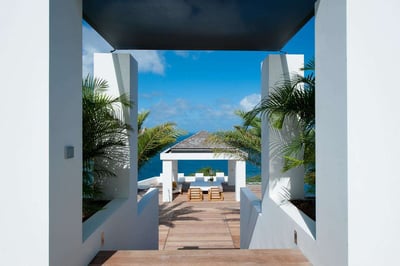 Luxury Villa Photo #4