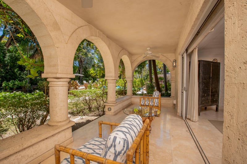 Bluff House and Cottage