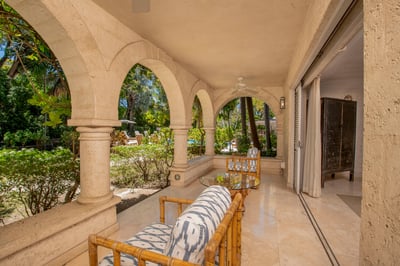 Luxury Villa Photo #25