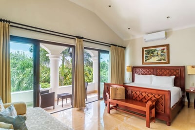 Luxury Villa Photo #71