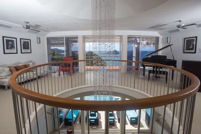 Luxury Villa Photo #17