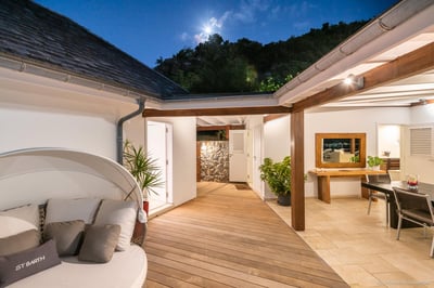 Luxury Villa Photo #32
