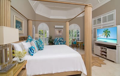 Luxury Villa Photo #19