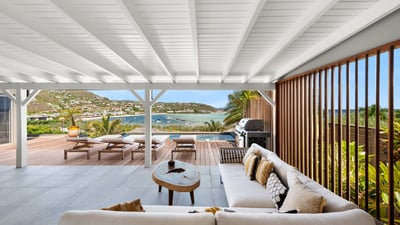Luxury Villa Photo #6