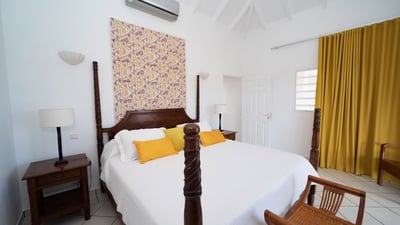 Luxury Villa Photo #19