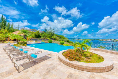 Luxury Villa Photo #4
