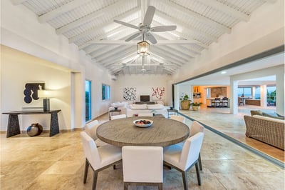 Luxury Villa Photo #20
