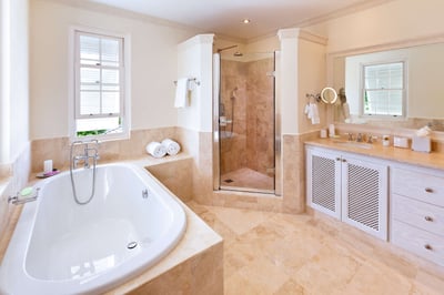 Luxury Villa Photo #15
