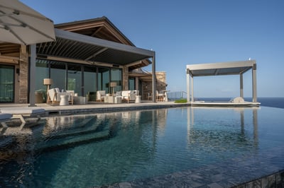 Luxury Villa Photo #5