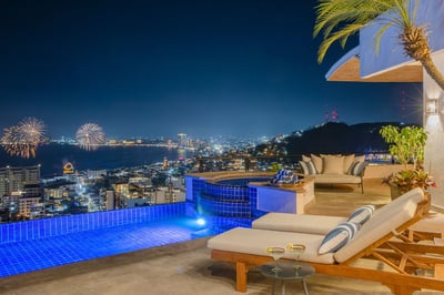 Luxury Villa Photo #8