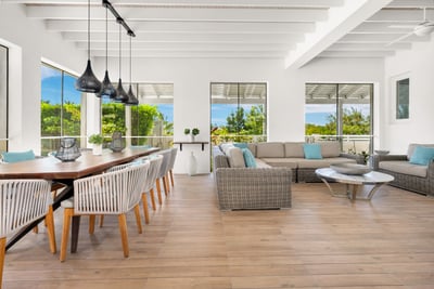 Luxury Villa Photo #7