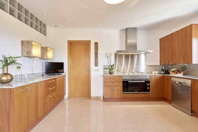 Luxury Villa Photo #11