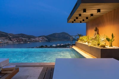 Luxury Villa Photo #9