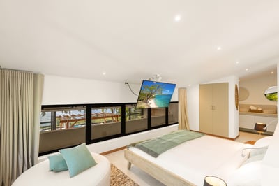 Luxury Villa Photo #47