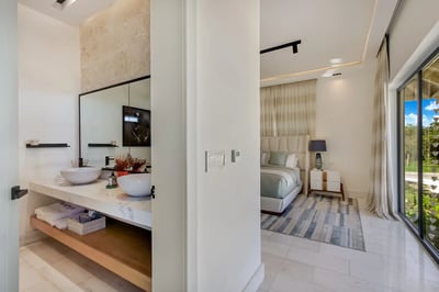 Luxury Villa Photo #54