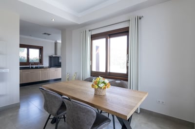 Luxury Villa Photo #13