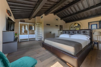 Luxury Villa Photo #46