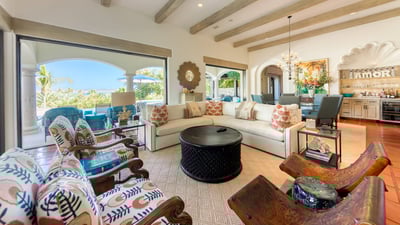 Luxury Villa Photo #31