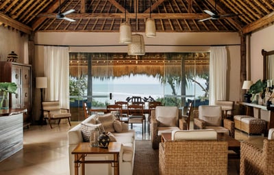 Luxury Villa Photo #6