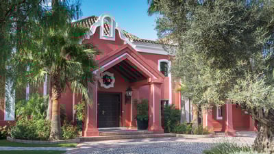 Luxury Villa Photo #11