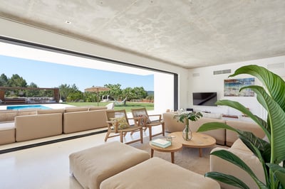 Luxury Villa Photo #13