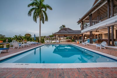Luxury Villa Photo #3