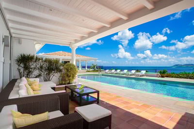Luxury Villa Photo #6