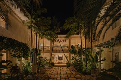 Luxury Villa Photo #15