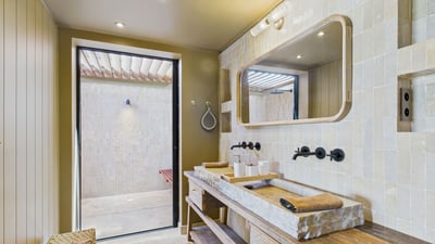 Luxury Villa Photo #56