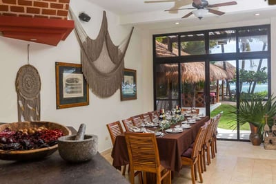 Luxury Villa Photo #8