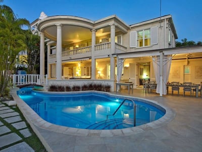 Luxury Villa Photo #2