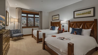 Double full bedroom