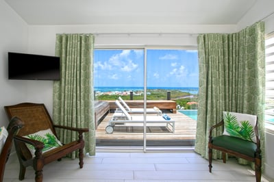 Luxury Villa Photo #24