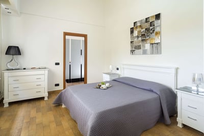 Luxury Villa Photo #41
