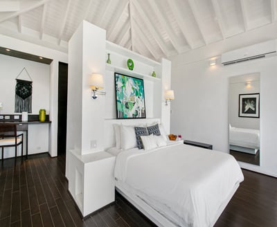 Luxury Villa Photo #19