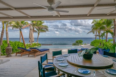 Luxury Villa Photo #9