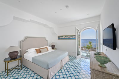 Luxury Villa Photo #42