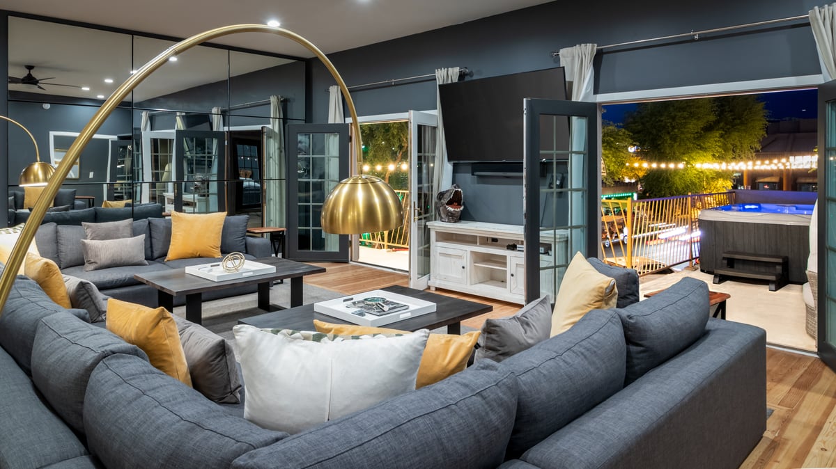 Large Grey Sectional in Luxury Vacation Rental in Scottsdale. - Image 1