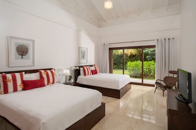Luxury Villa Photo #17