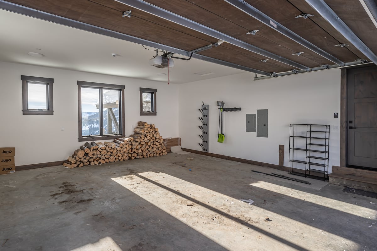 22 Lower Cascade Ridge