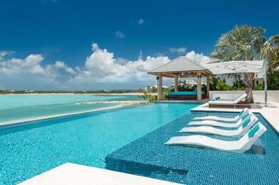 Luxury Villa Photo #12