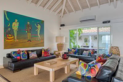 Luxury Villa Photo #25